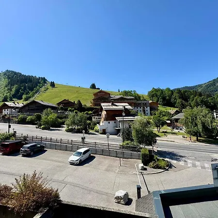 Duplex 2 Au Centre Du Village, Proche Pistes De Ski, Parking Inclus, Apartment